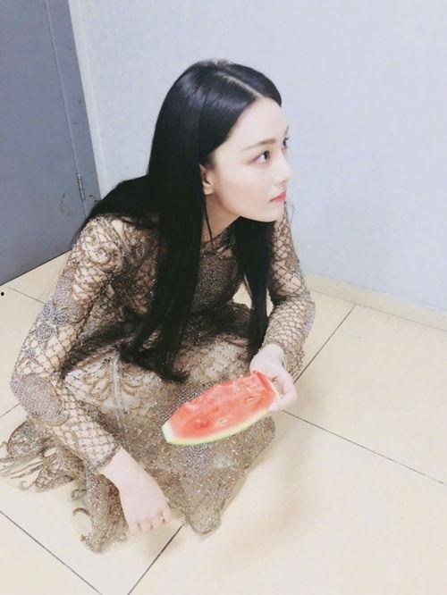 娱乐吃瓜表妹微博